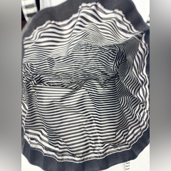 Victoria’s Secret Black and Pink Tote Bag - Picture 3 of 4